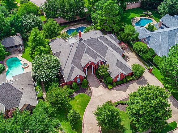 2nd image of 7206 Belle Meade Dr