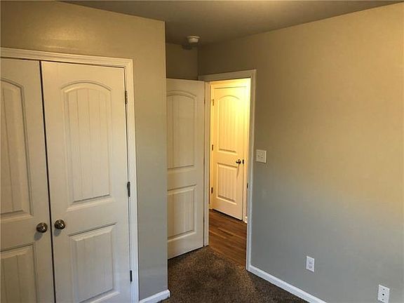 3rd image of 47649 Cathy Ln
