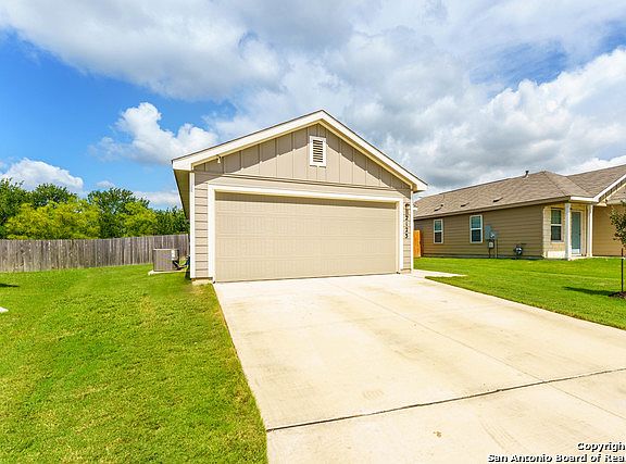 2nd image of 2123 Marbach Oaks