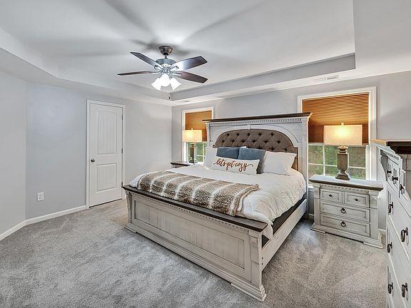 5th image of 906 Ribbonleaf Ln