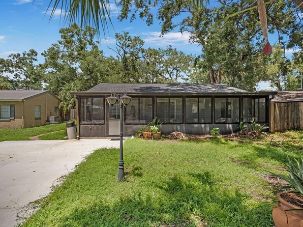 4715 W Knights Ave, Tampa, FL 33611