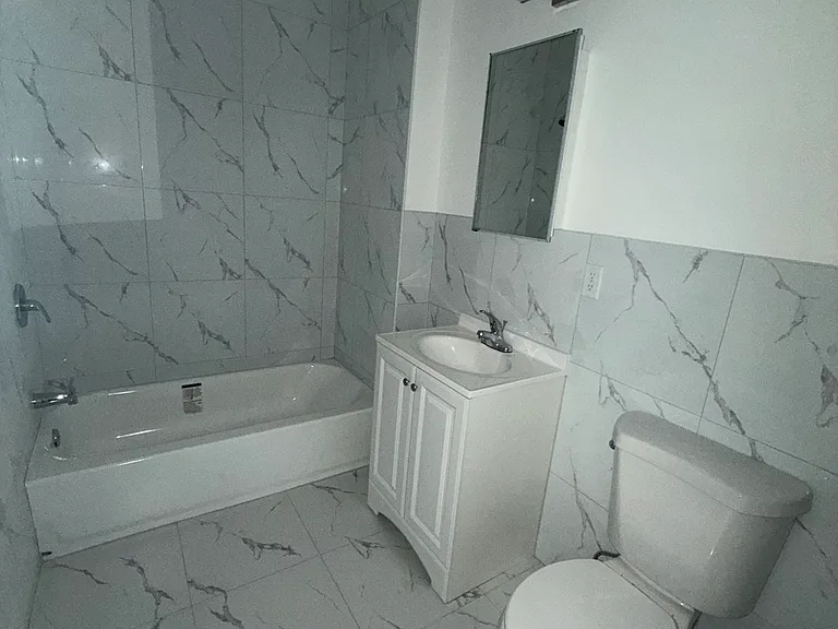 25 Riverview Pl #2L — Photo 13