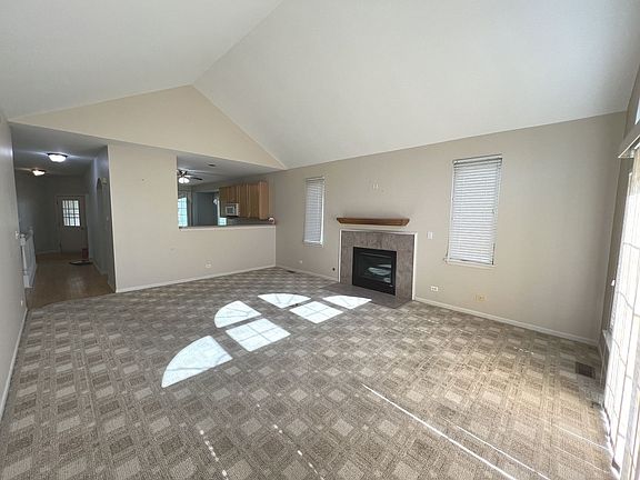 4th image of 18130 Waterside Cir