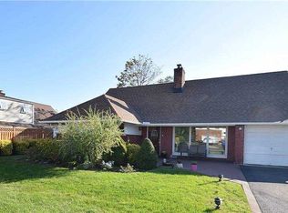 41 Emmet Ave, East Rockaway, NY 11518