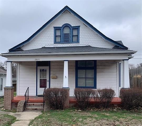1st image of 2821 Felix St