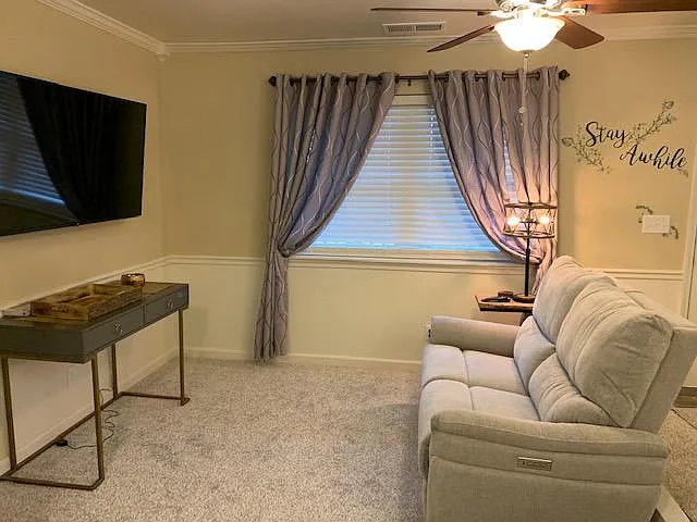 1 bed, 700 sqft, $1,800 — Photo 3