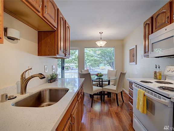 3rd image of 6110 24th Ave NW #106