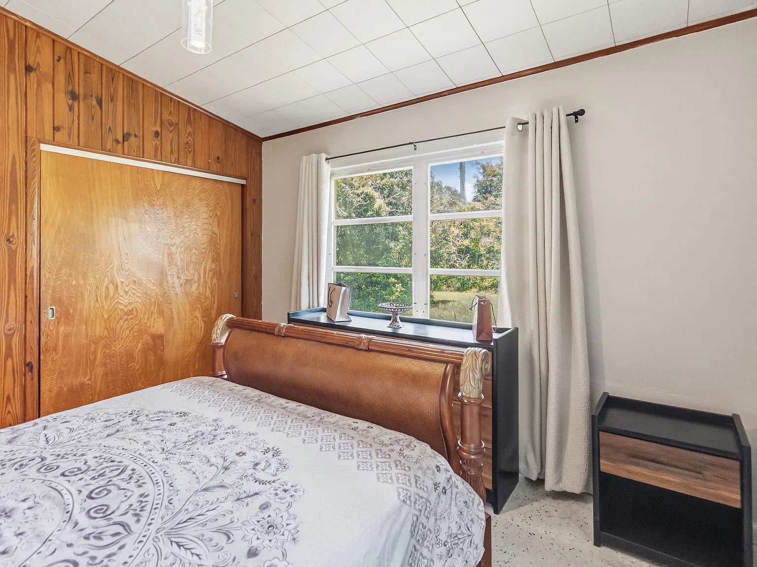 2 bed, 1050 sqft, $2,800 — Photo 4
