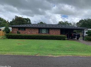 1106 Locust St, Beebe, AR 72012