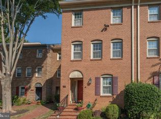 1276 S Washington St, Falls Church, VA 22046