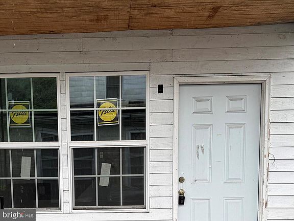 4th image of 311 W South St