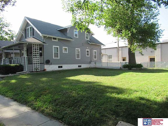2nd image of 1459 Plum St