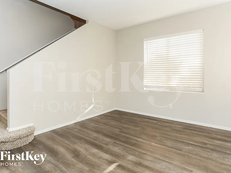 7833 Smokerise Ct — Photo 6