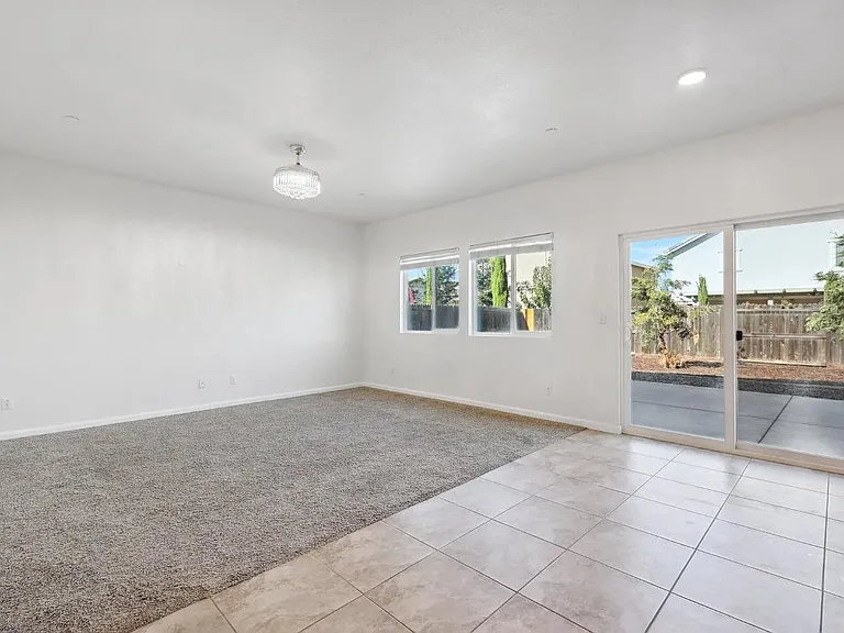 7185 Corvus Cir — Photo 8