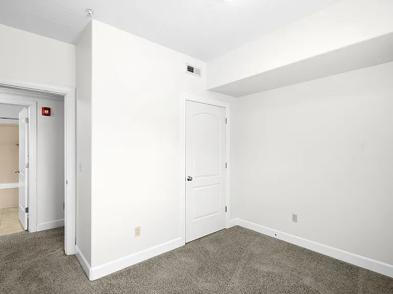 947 W 1010th St N #406 — Photo 10
