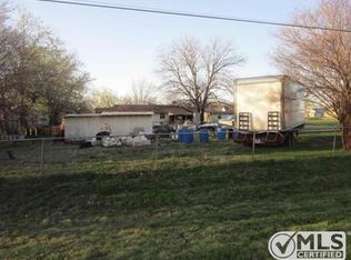101 E Main St, Rio Vista, TX 76093