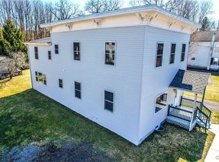 2182 Oran Delphi Rd, New Woodstock, NY 13122