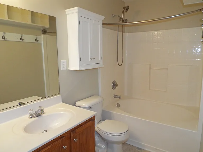 11485 Abbots Cross Ln — Photo 14
