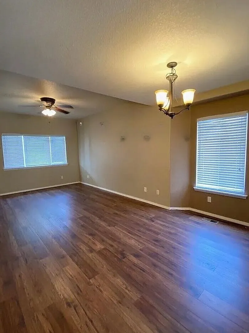 2 bedroom townhome in Cimarron Hills — Photo 4