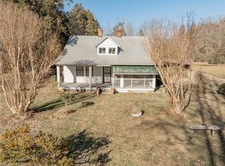 8429 Back Creek Rd, Gloucester, VA 23061