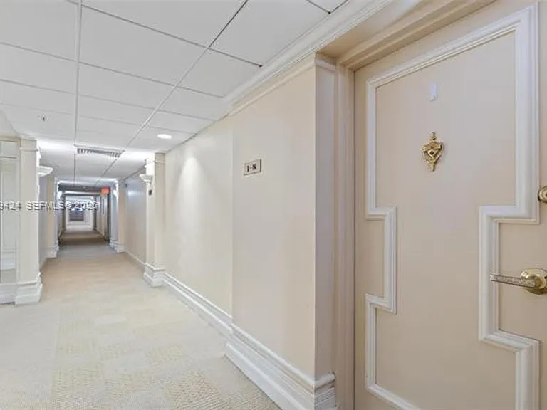 5700 Collins Ave #7J — Photo 5