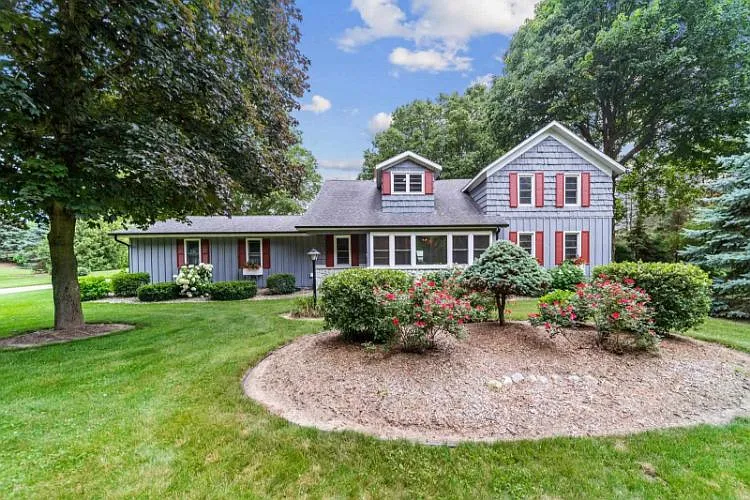 17638 Auten Rd photo 1