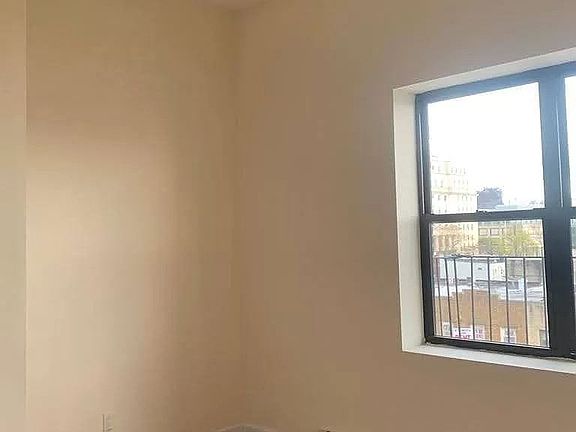 2nd image of 14601 Hillside Ave