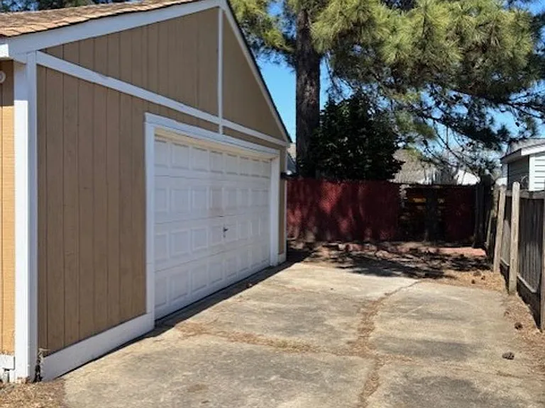 1407 Kay Ave — Photo 27