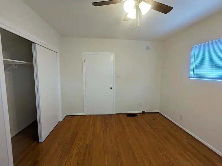 1421 Kellam Ave — Photo 17