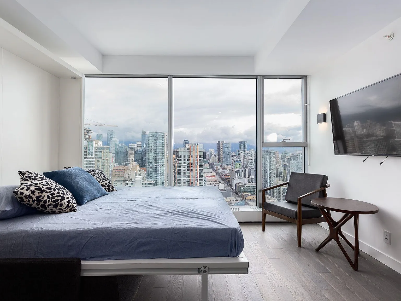 Studio, 437 sqft, $2,790 — Photo 3