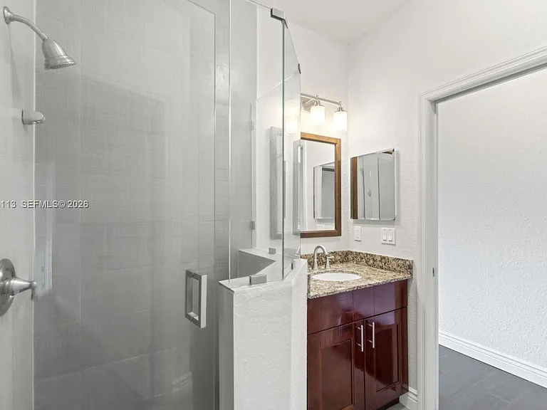 1110 NE 1st Ave #1110 — Photo 19