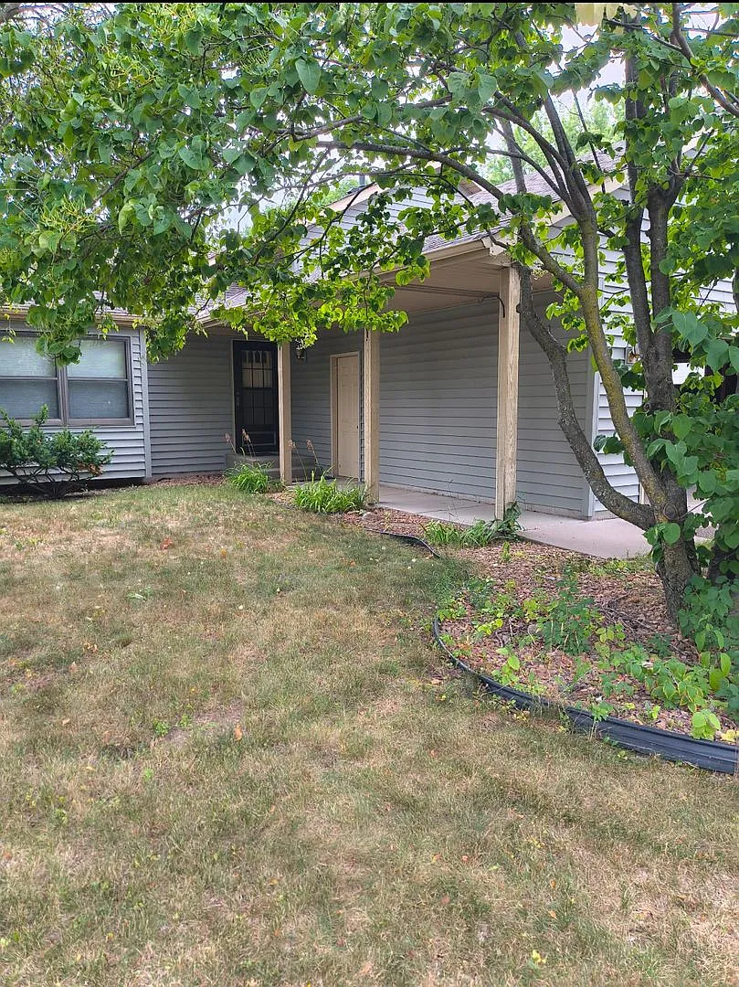 3 Bedroom, 2 Bathroom Home. — Photo 1