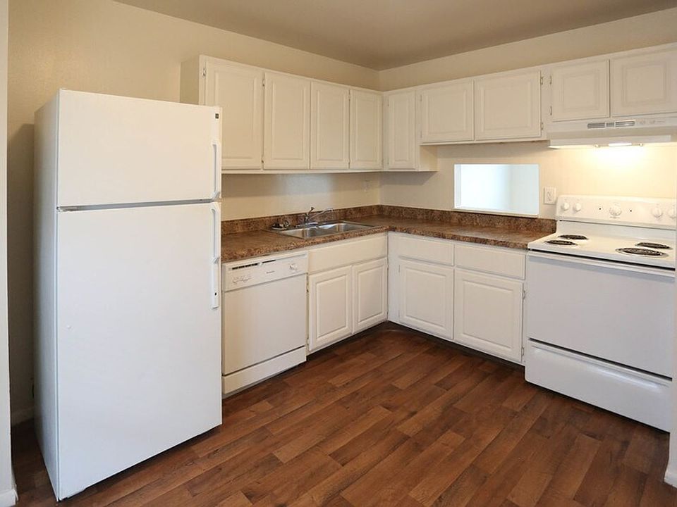 1st image of 941 Pike Ct #1-975