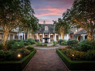 2 Grand Colonial Dr, Spring, TX 77382