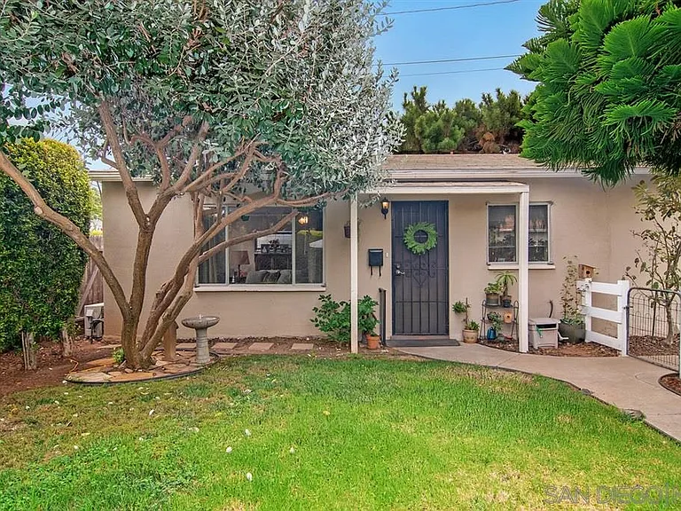 4735 Valencia Dr #1/2 — Photo 1