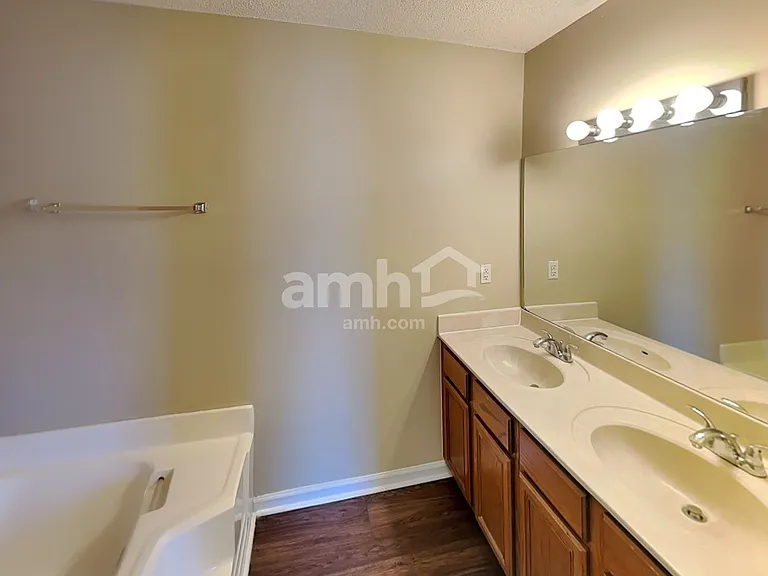 2227 Joann Dr — Photo 14