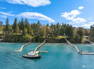 8830 NE Spargur Loop Rd, Bainbridge Island, WA 98110