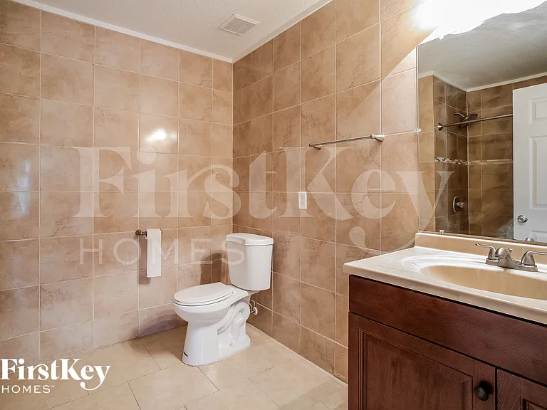 1932 Michigan Ct — Photo 11