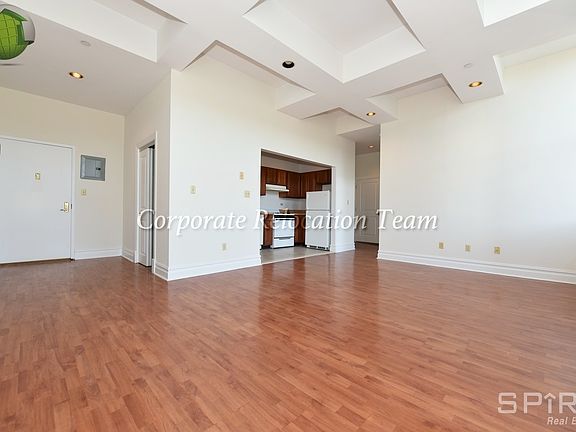 3rd image of 45-02 Ditmars Blvd #516
