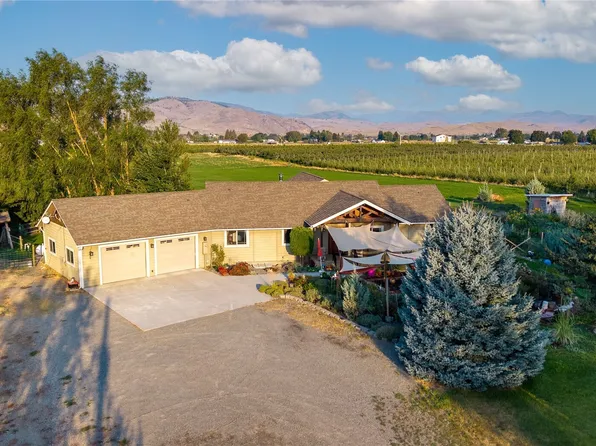 129 Robinson Canyon Road, Omak, WA 98841