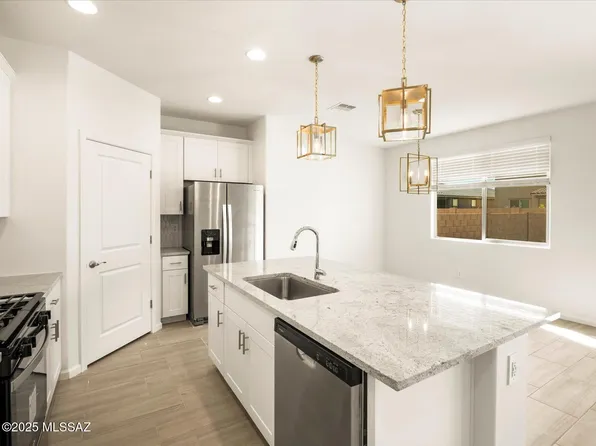10399 W Granderson St, Marana, AZ 85653