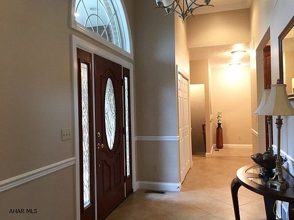 5th image of 118 Phares Ln