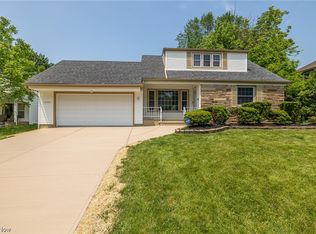23785 Glenhill Dr, Beachwood, OH