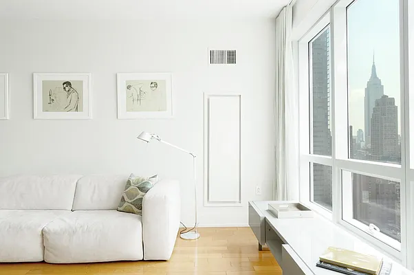 Sold by R New York | media 17