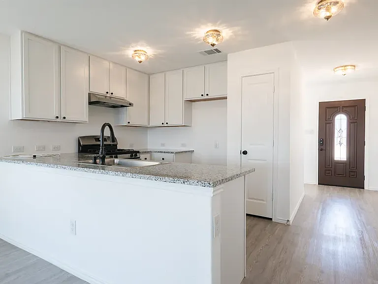 9051 Navarro Vis — Photo 17