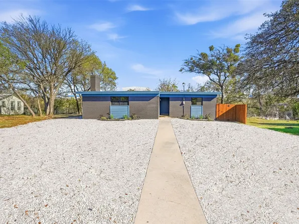 1216 Abelia Dr, Fort Worth, TX 76108