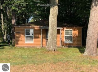 311 N Huron Rd, Au Gres, MI 48703