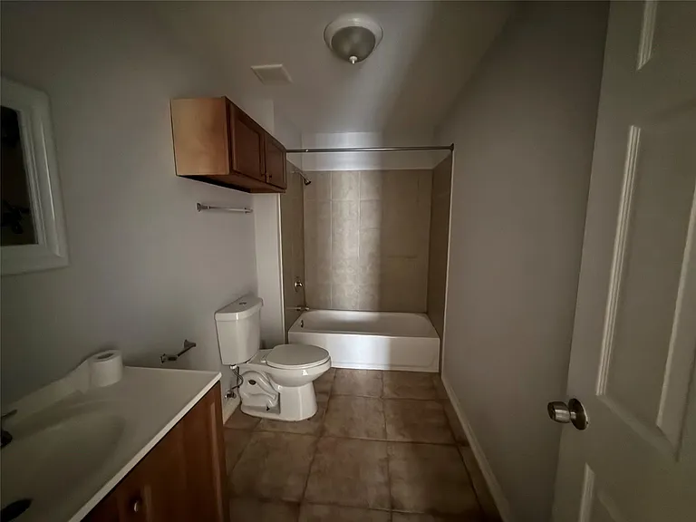 311 Kansas St — Photo 8