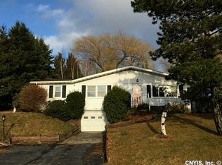 3258 Rickard Rd, Skaneateles, NY 13152