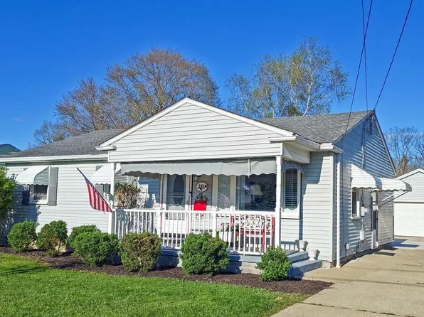 237 W Hopewell Dr, Struthers, OH 44471